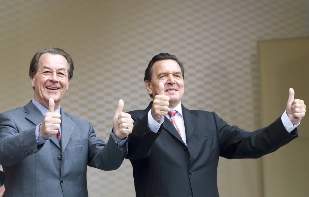 Politische Kernschmelze: Warum die SPD plötzlich von Gerhard Schröder träumt
