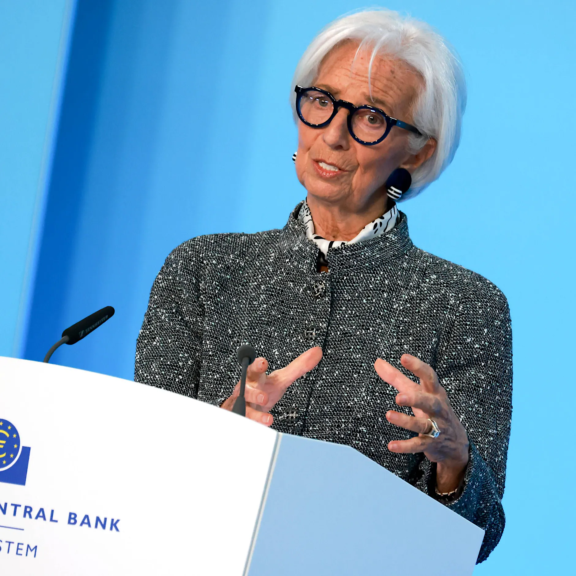 EZB-Leitzins bleibt bei 2 Prozent trotz steigender Ölpreise und Inflationsgefahr