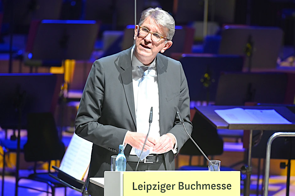 Wolfram Weimer (parteilos), Staatsminister für Kultur und Medien, spricht im Gewandhaus.