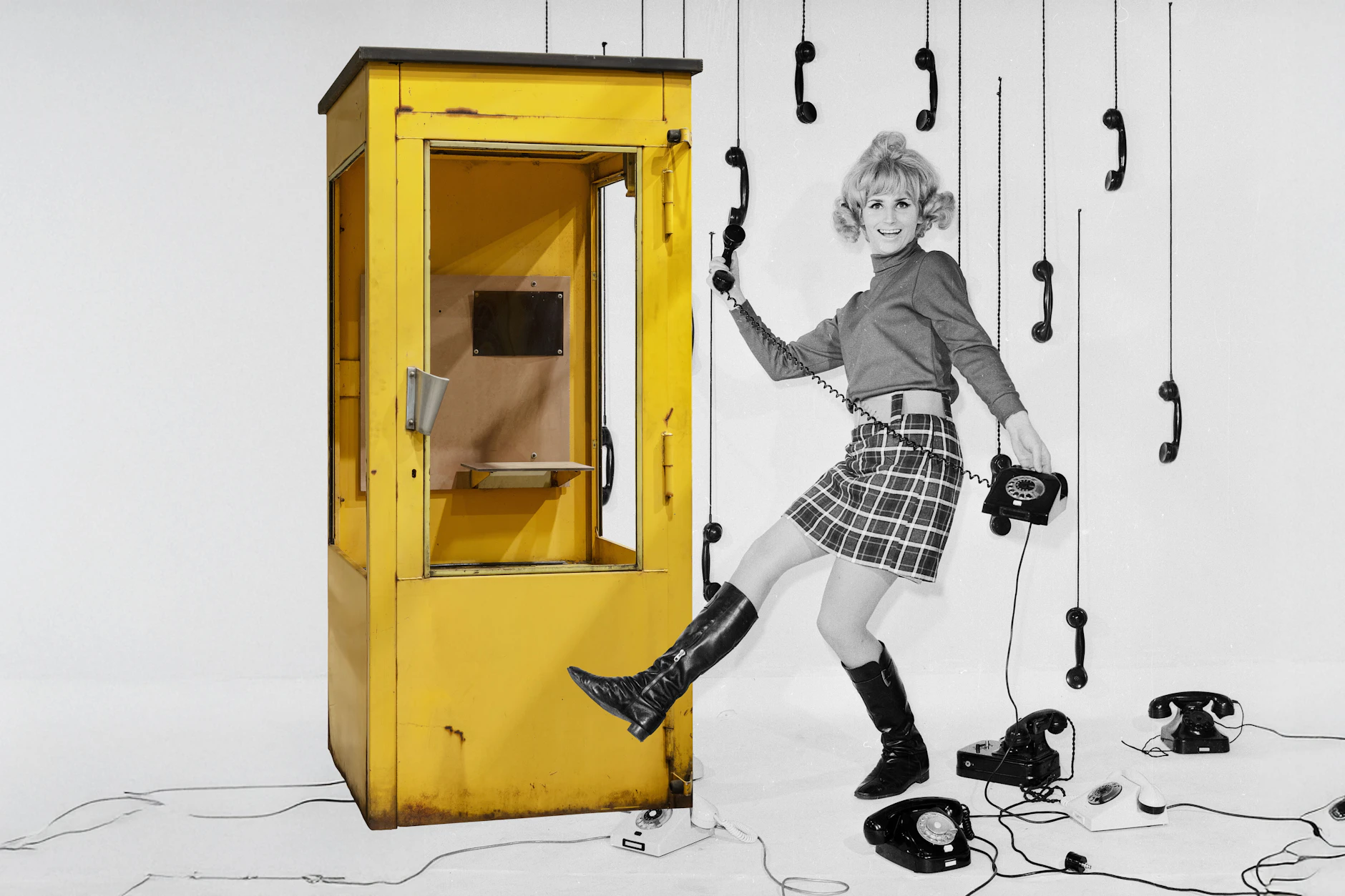 Es war nicht so leicht, zu DDR-Zeiten an ein Telefon zu kommen. Die gelben Telefonzellen erfüllten daher einen wichtigen Zweck.