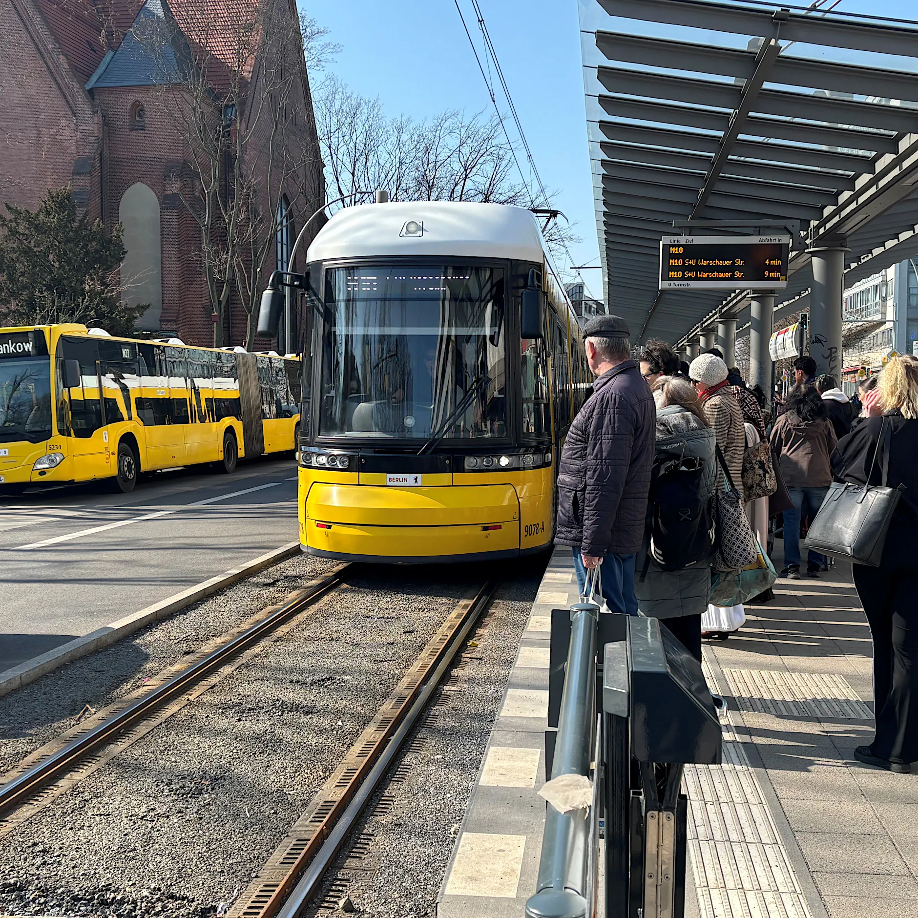 Stillstand statt Verkehrswende: Berlin kürzt beim Tram-Ausbau drastisch