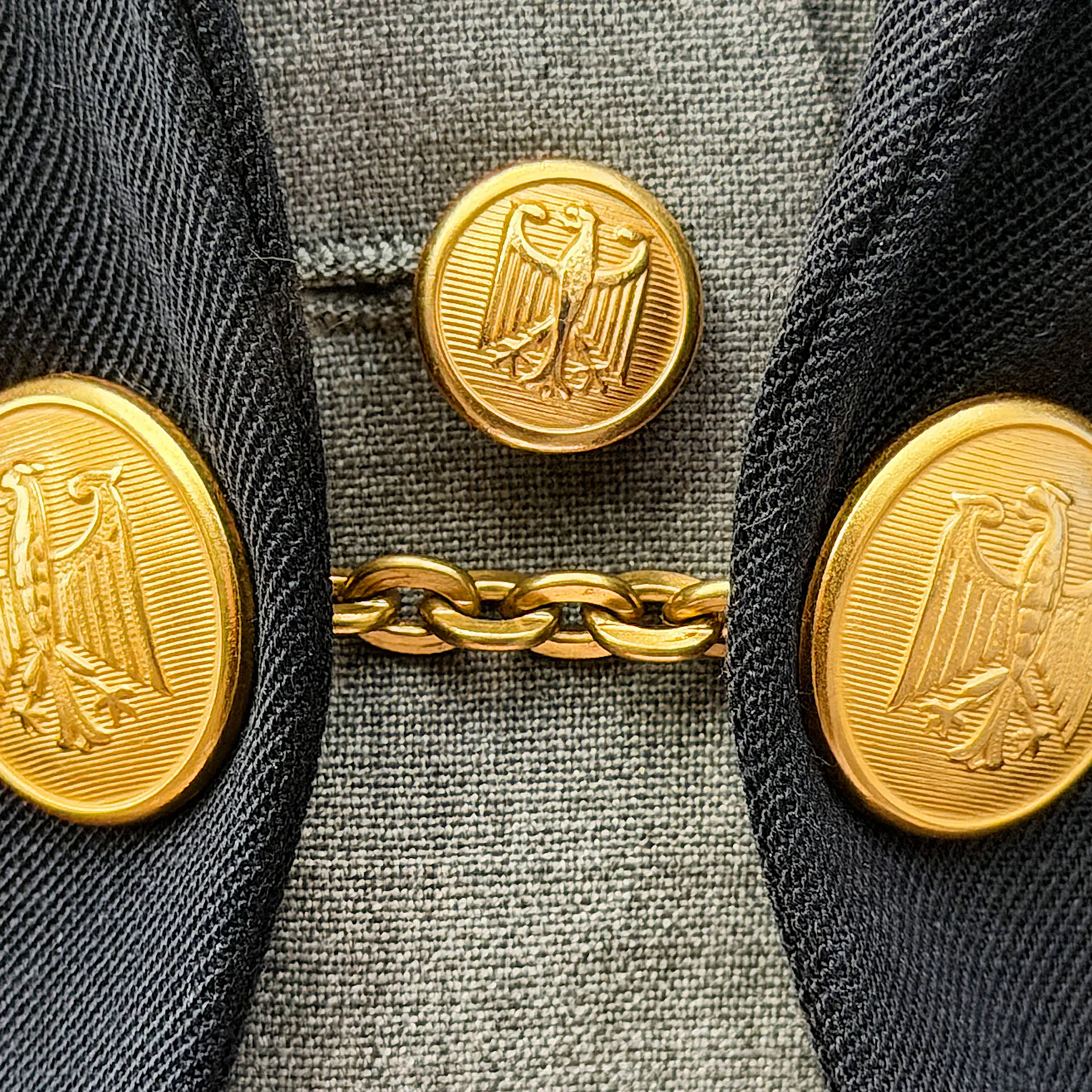 Teilung zwischen Bonn und Berlin: Bürger zahlen über zehn Millionen Euro im Jahr