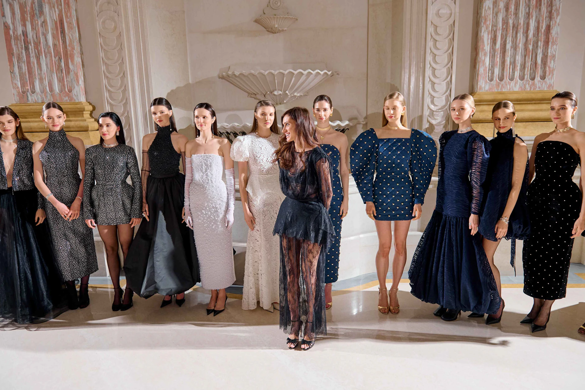 Die Designerin Elena Guranda nach der Präsentation ihrer Herbst/Winter-Kollektion 2026/27.