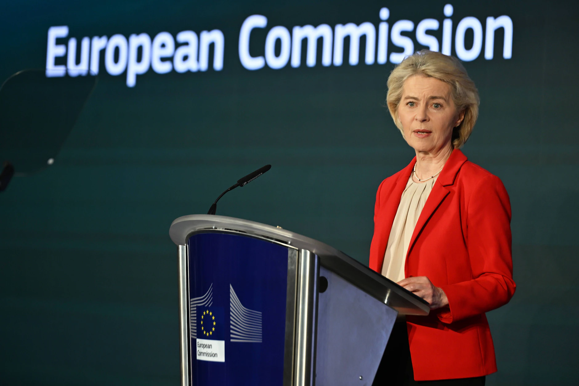 EU-Kommissionspräsidentin Ursula von der Leyen verspricht Hilfen gegen den Energiepreisschock.