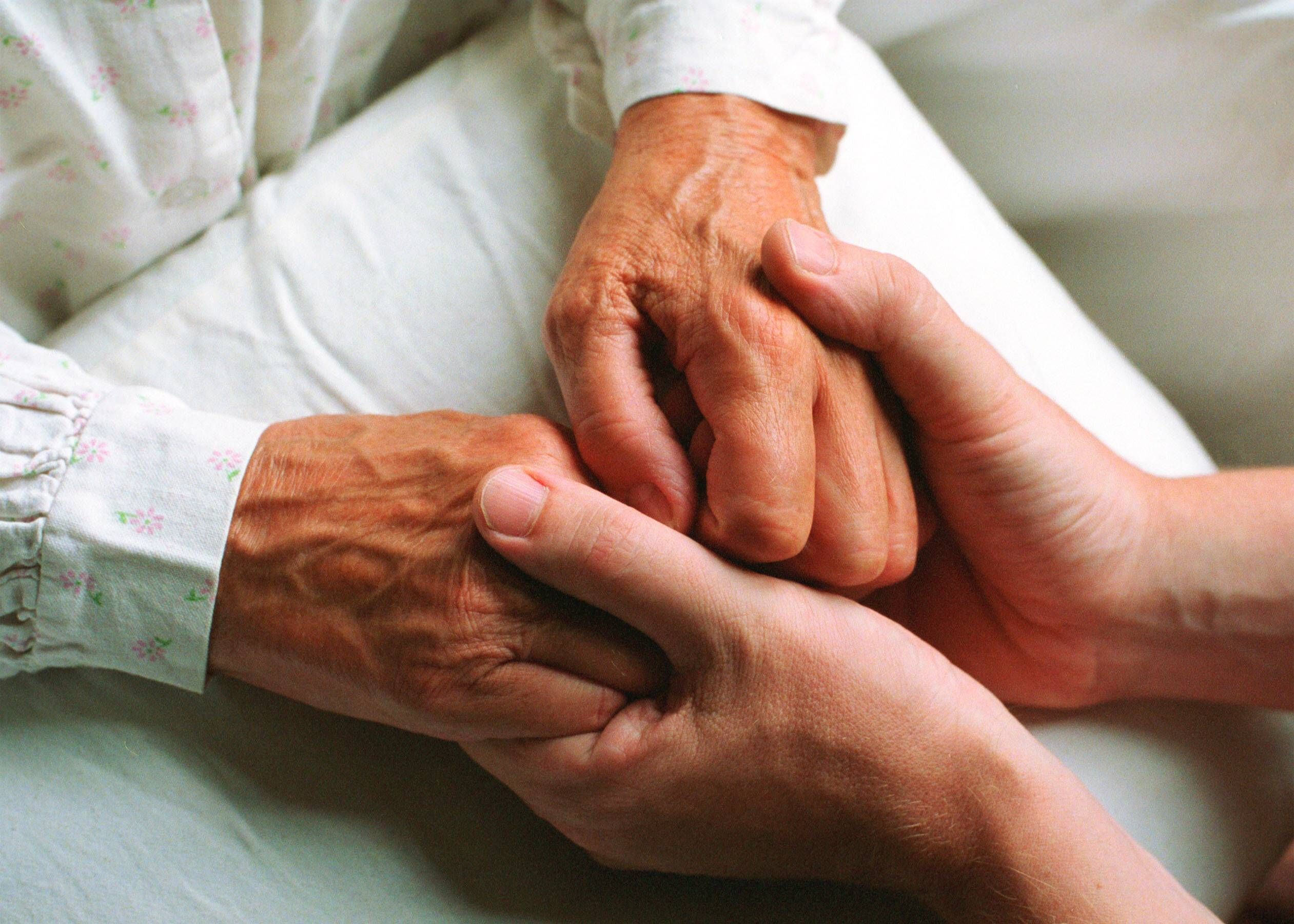 Alarmierende Studie: Viele Pflegebedürftige verzichten auf Hilfe!