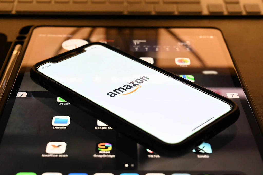 Nach Fire-Phone-Flop: Amazon entwickelt offenbar neues Smartphone