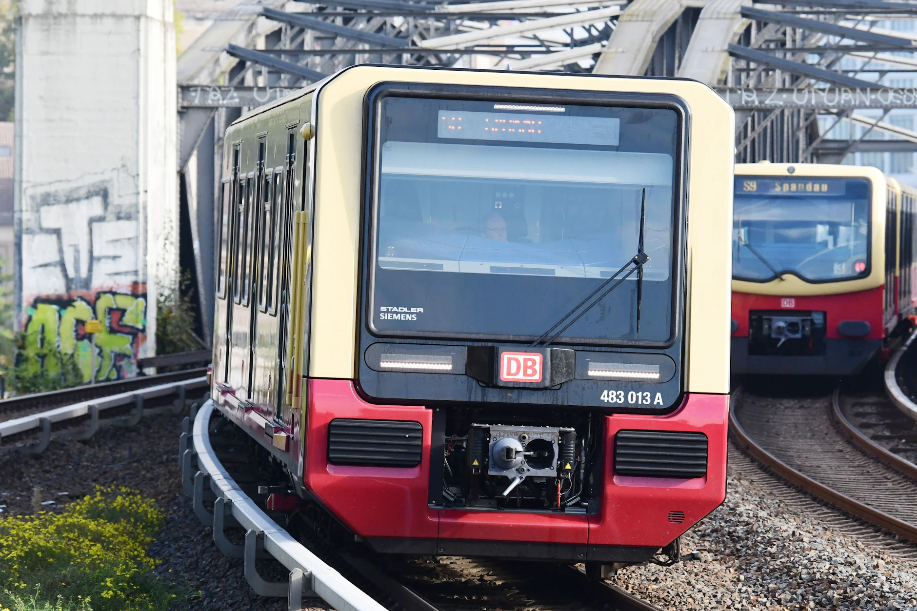 Mit dem neuen VBB-Angebot wird das Deutschlandticket für Azubis um 40 Prozent günstiger.