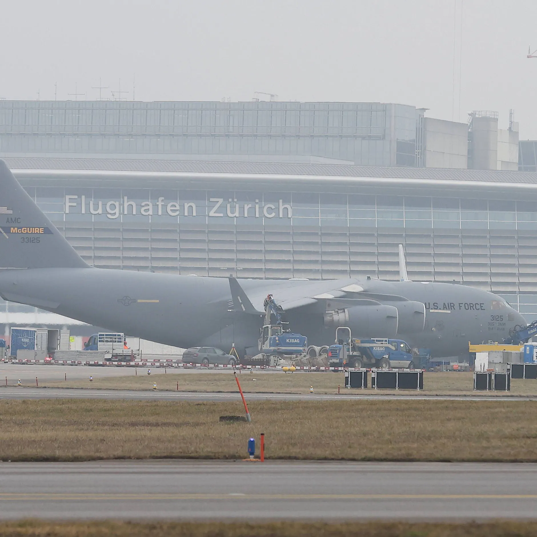 Wegen Iran-Kriegs: Schweiz setzt neue Waffenexporte an USA aus