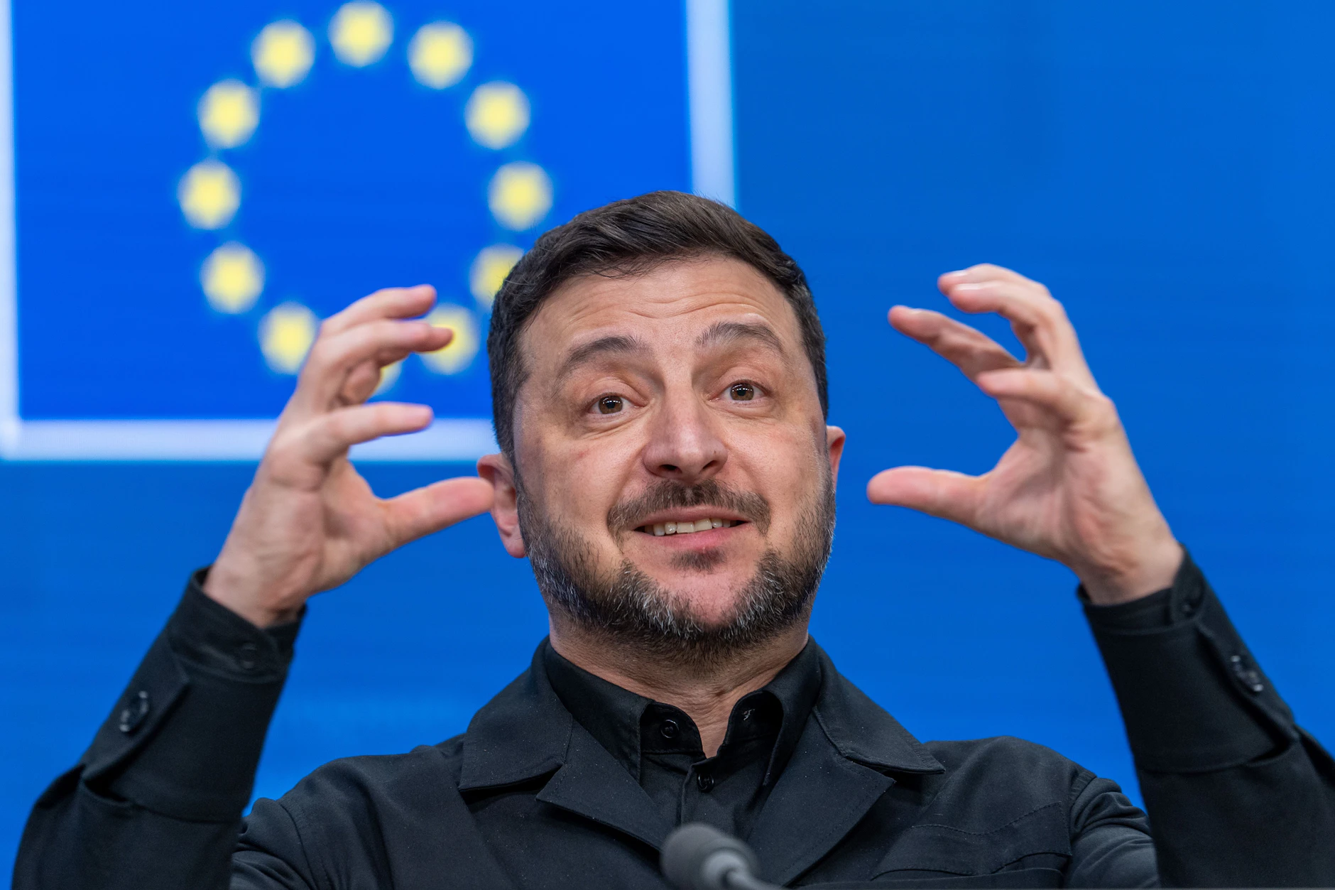 Das EU-Parlament diskutiert derzeit ein weiteres Hilfspaket für die Ukraine in Höhe von 90 Milliarden Euro.