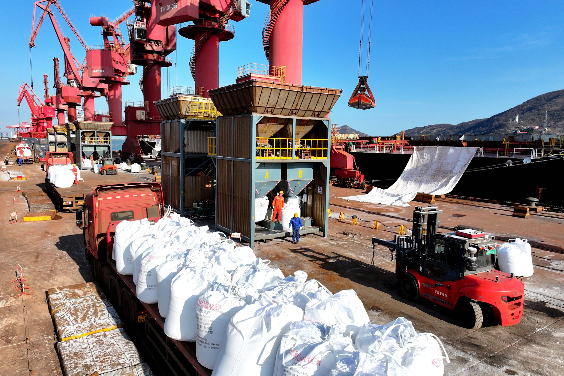 Der Düngemitteltransport aus China soll bis August ausgesetzt bleiben.