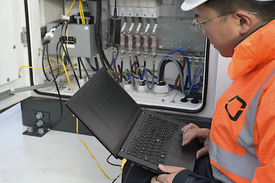 In Bad Salzungen hat die Teag ihren ersten Batterie-Großspeicher für Solarstrom in Betrieb genommen. (Symbolbild)