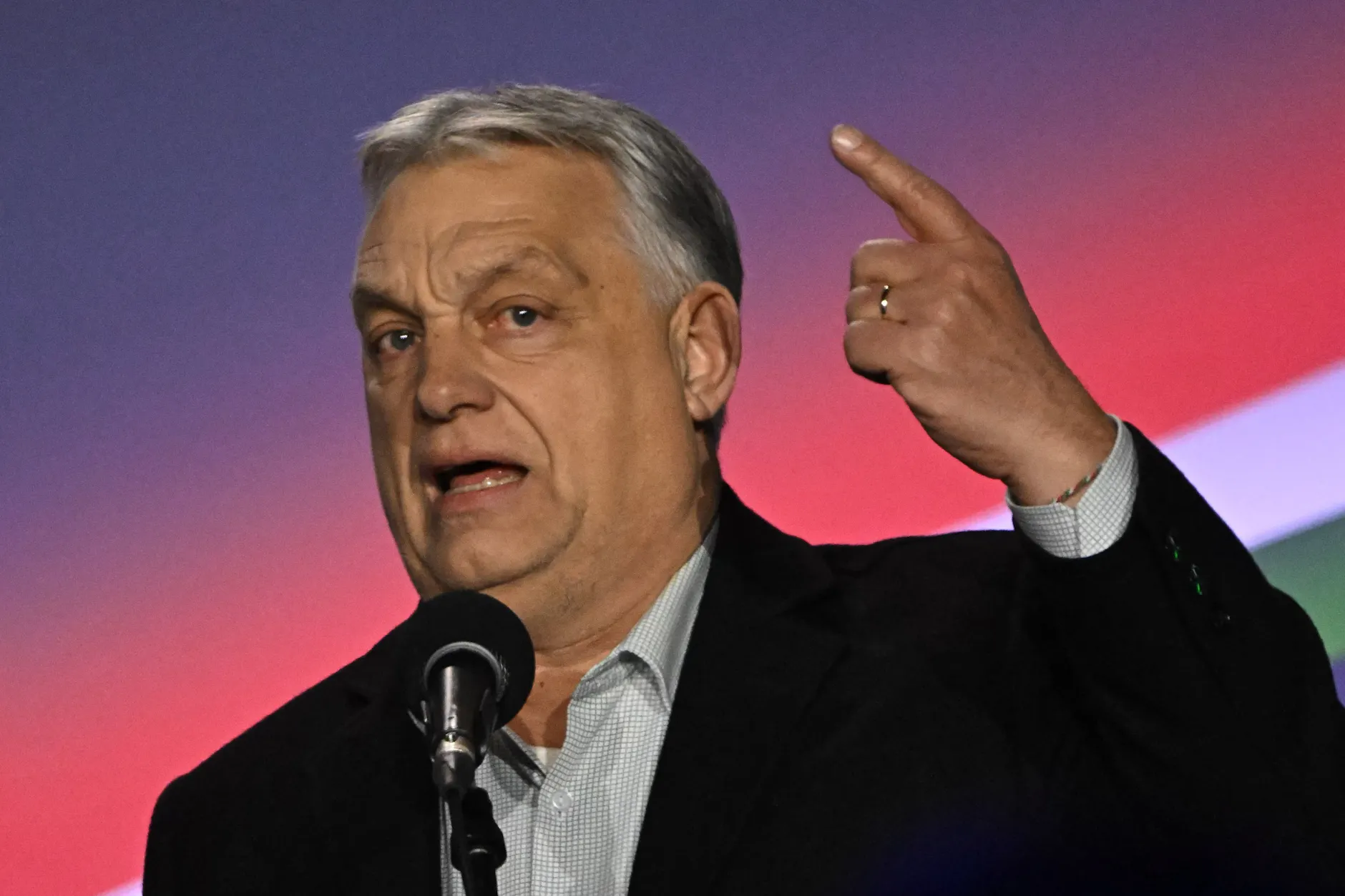 Ungarns Ministerpräsident Viktor Orbán spricht am 20. März 2026 bei einer Wahlkampfveranstaltung in Szentendre.