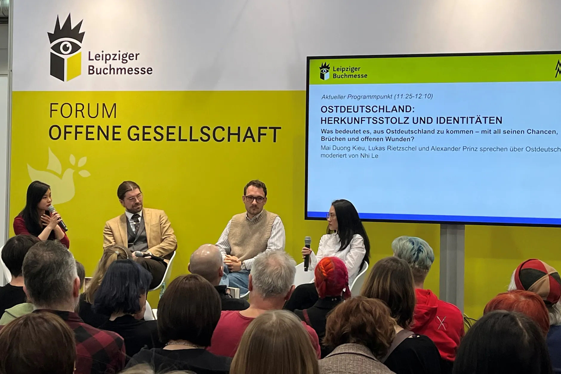 Podiumsgespräch über Ostdeutschland mit sehr unterschiedlichen Positionen