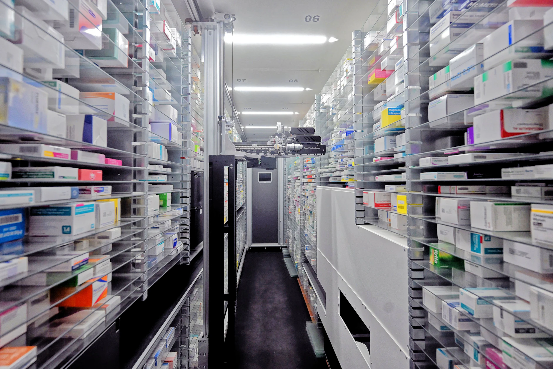 Medikamente und Arzneien können noch in Notfallapotheken gekauft werden.