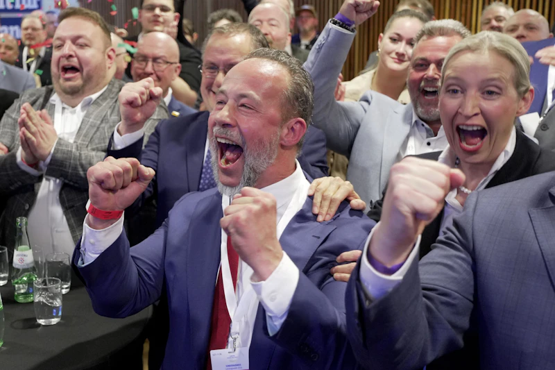 AfD: Wie aus einem Ostphänomen binnen eines halben Jahres ein bundesweiter Trend wurde