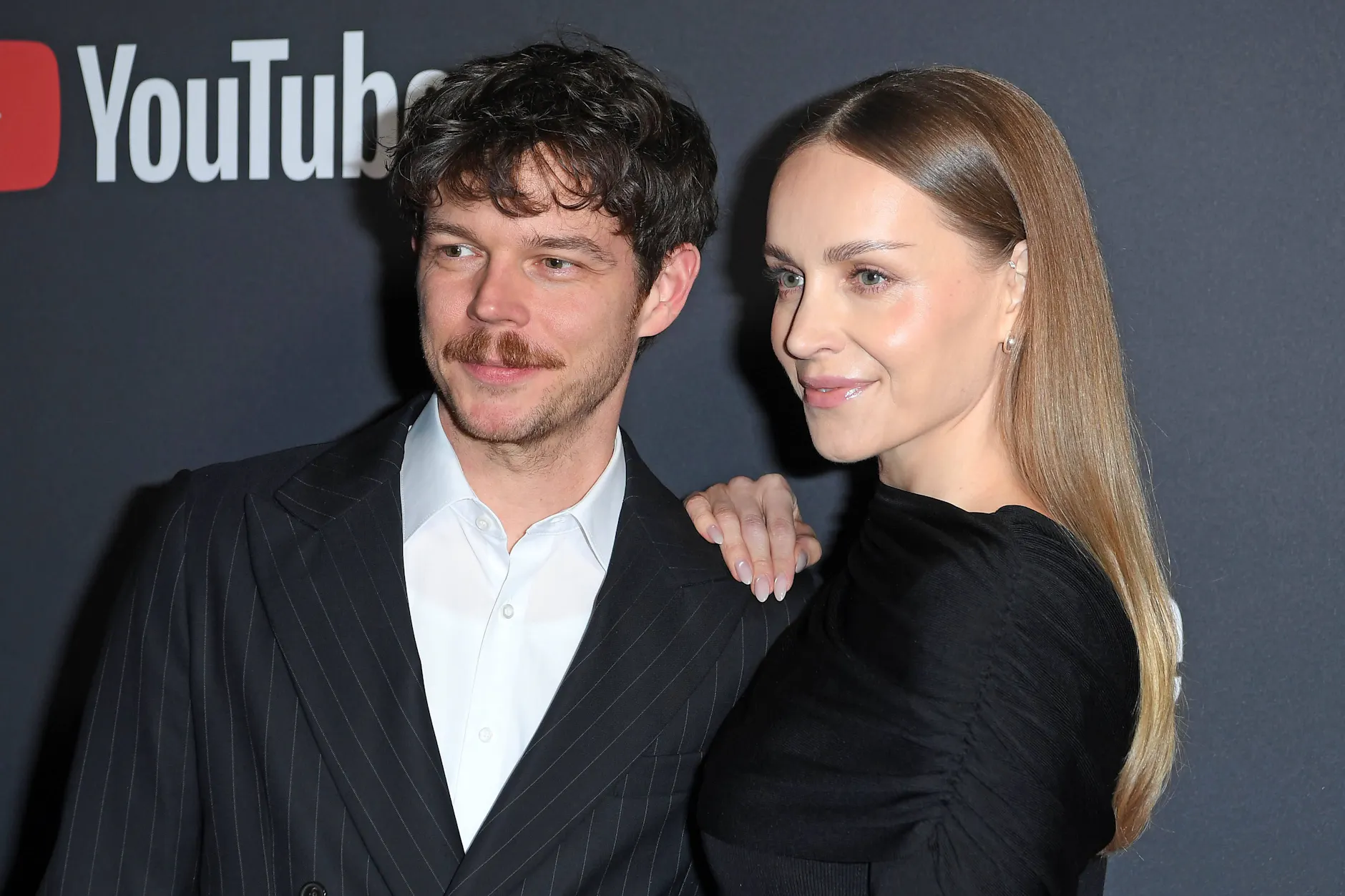 Gemeinsam mit seiner Ehefrau Susanne war „Tokio Hotel“-Star Georg bei der Demonstration in Berlin.