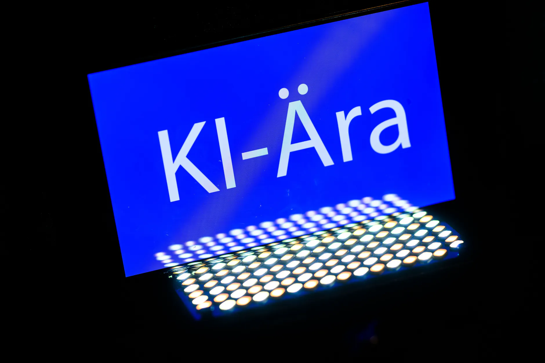 Digitalminister Wildberger ruft alle gesellschaftlichen Gruppen zur gemeinsamen Neugestaltung der Zukunft auf.