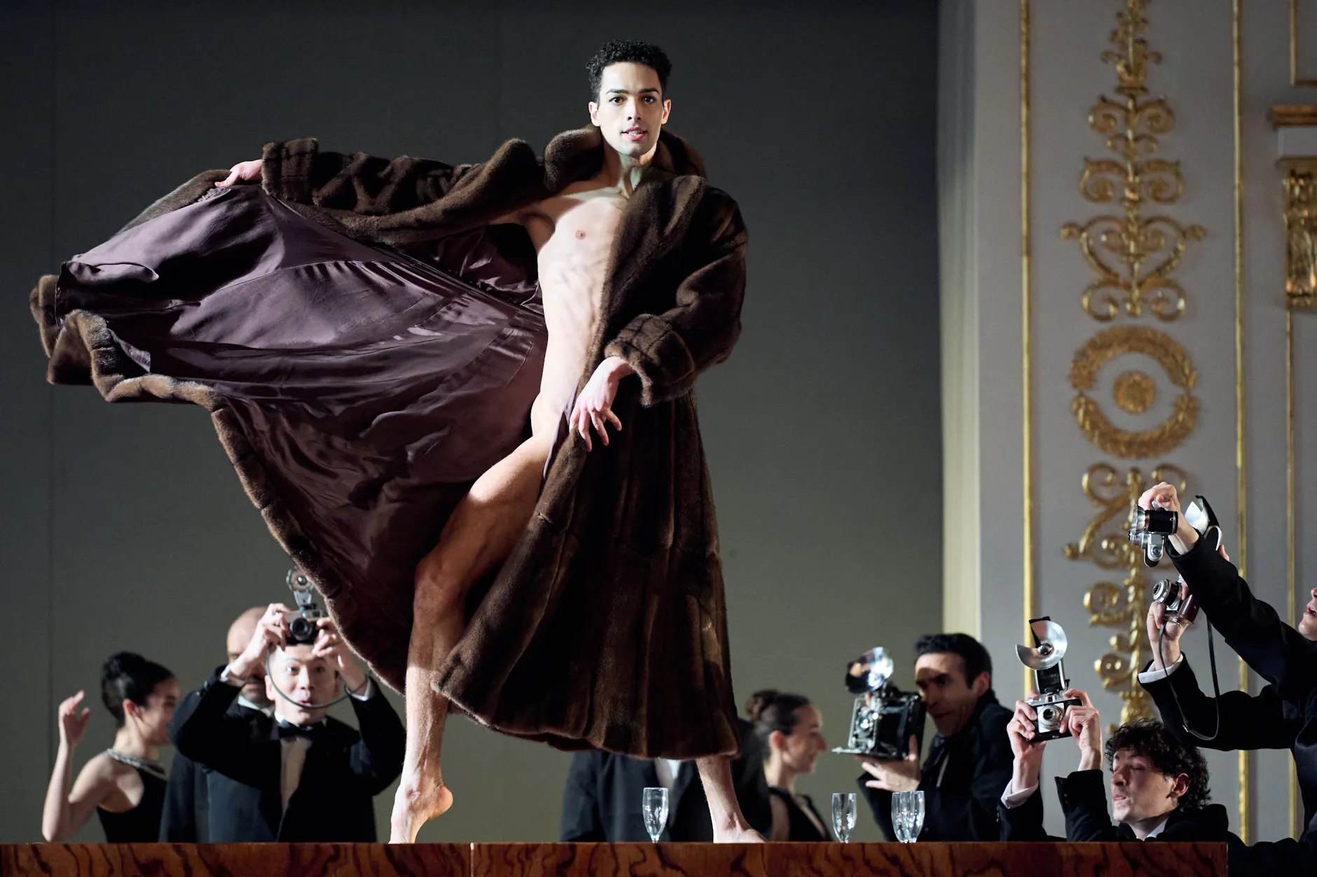 David Soares, erster Solotänzer beim Staatsballett, verkörpert Nurejew.