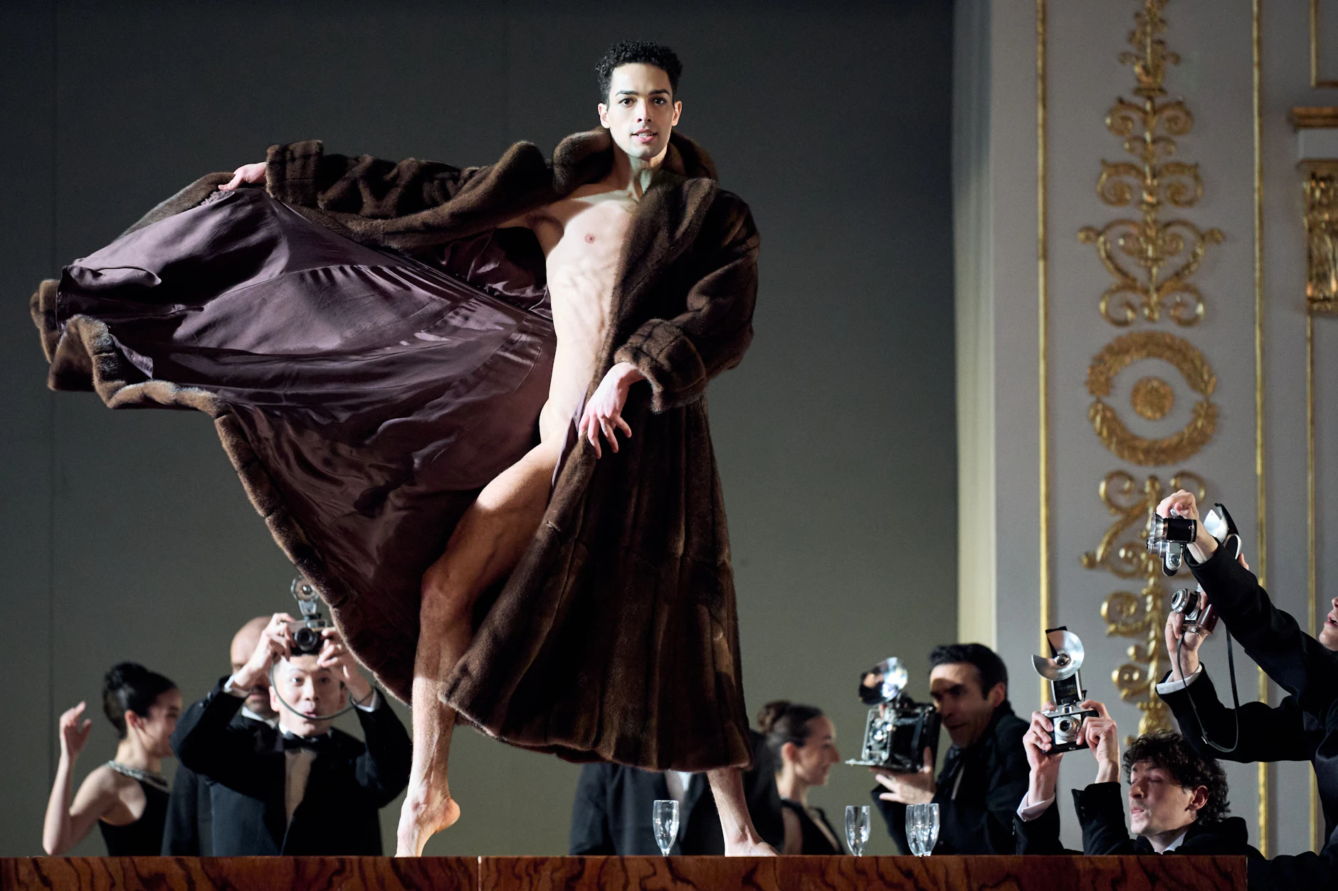 David Soares, erster Solotänzer beim Staatsballett, verkörpert Nurejew.