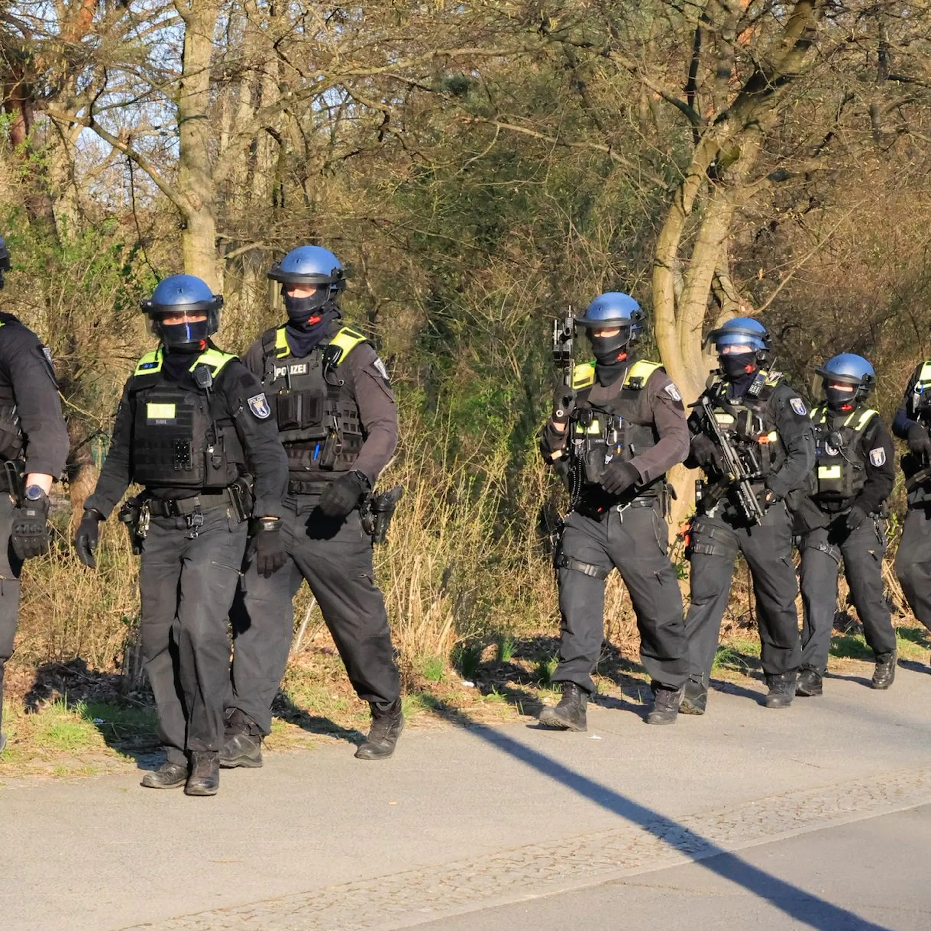 Image - Alarm in Neukölln: Schüsse gehört, Polizei durchkämmt Hasenheide