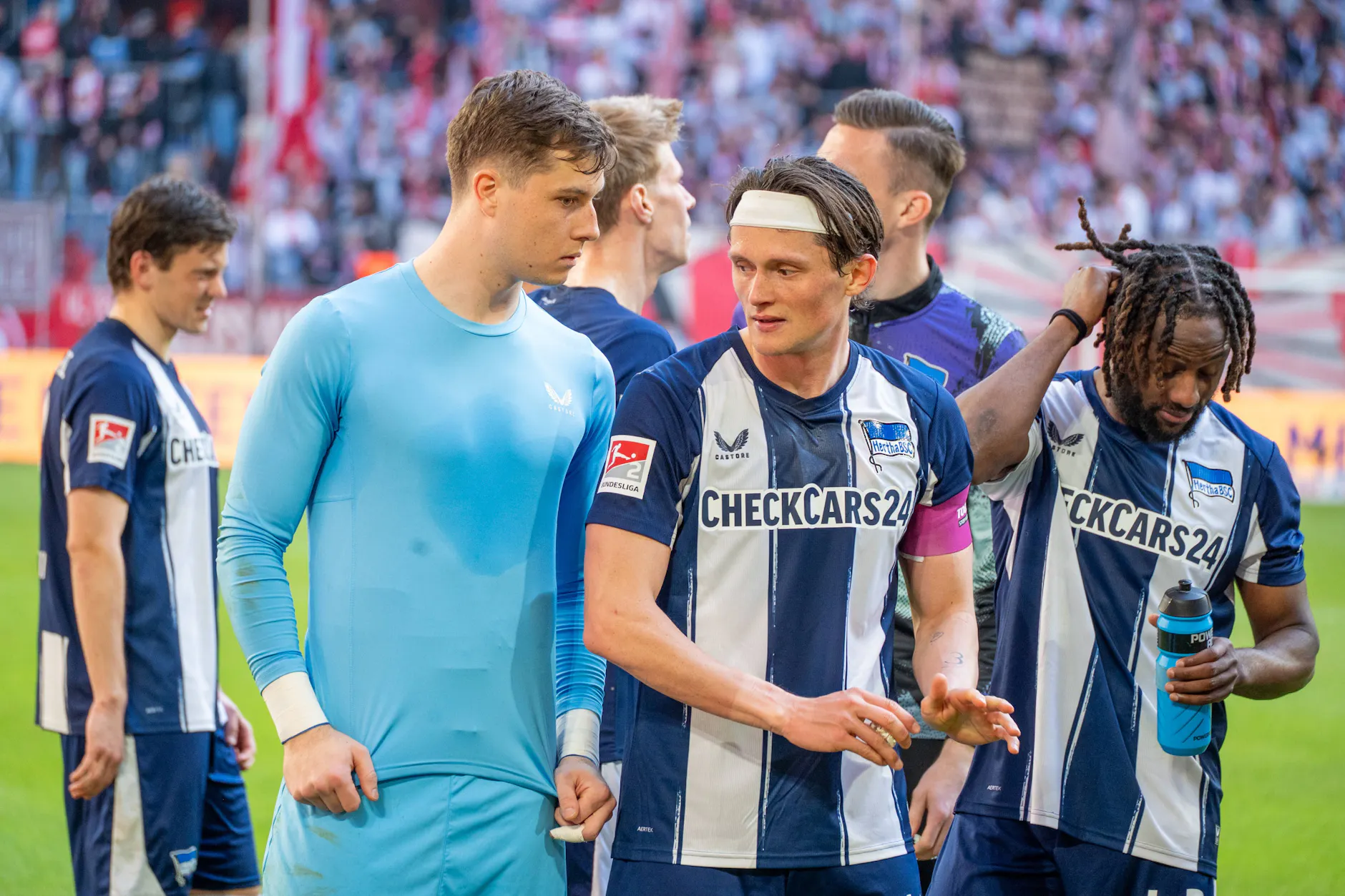 Nicht über den Aufstieg reden, sondern einfach machen: Die Hertha-Stars Tjark Ernst, Fabian Reeese und Deyo Zeefuik (v.l.).