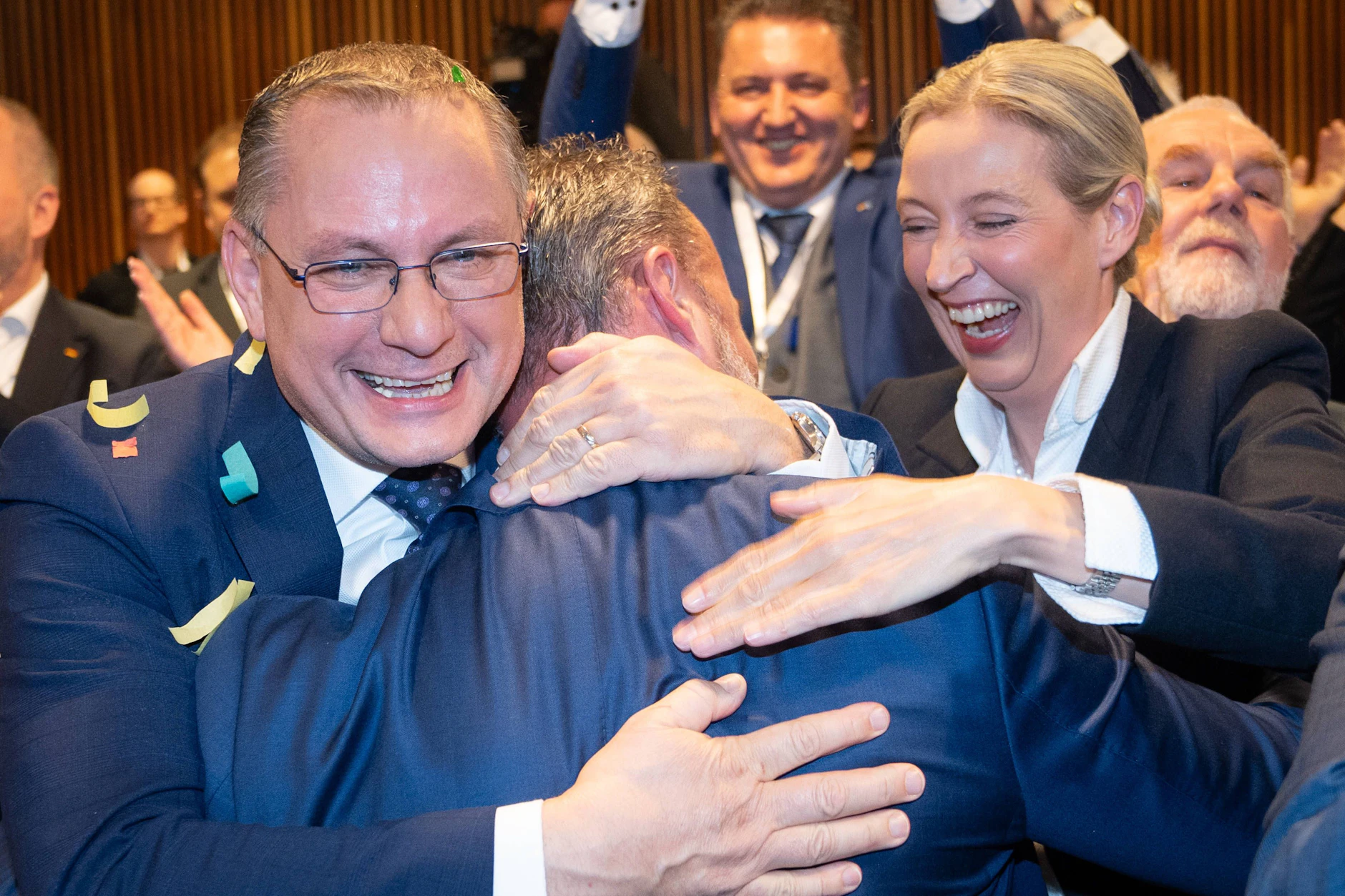 Der AfD-Spitzenkandidat Jan Bollinger mit den AfD-Bundesvorsitzenden Tino Chrupalla und Alice Weidel