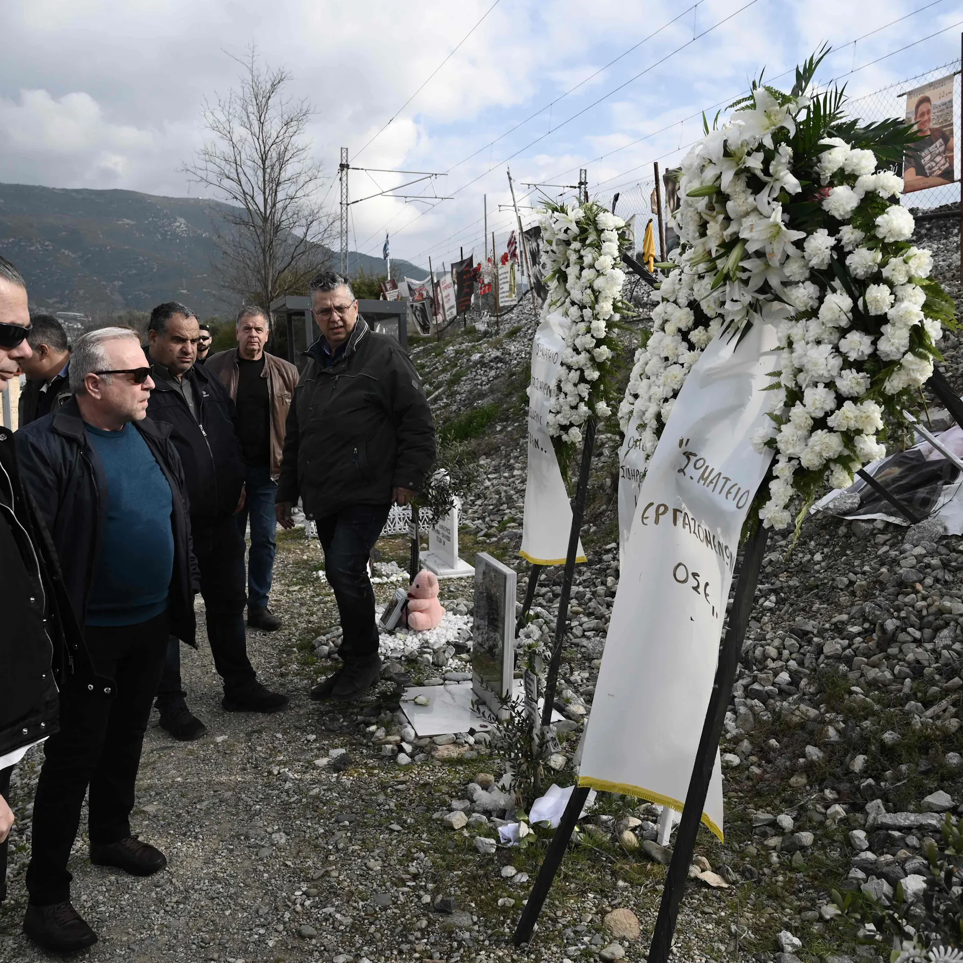 Image - Prozess zu Zugunglück von Tempi beginnt – landesweiter Bahnstreik begleitet Auftakt