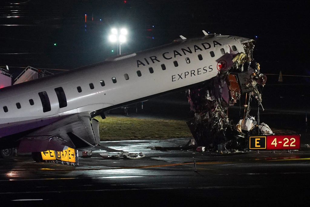 New York: Flugzeug rammt Feuerwehr – Pilot und Copilot sterben