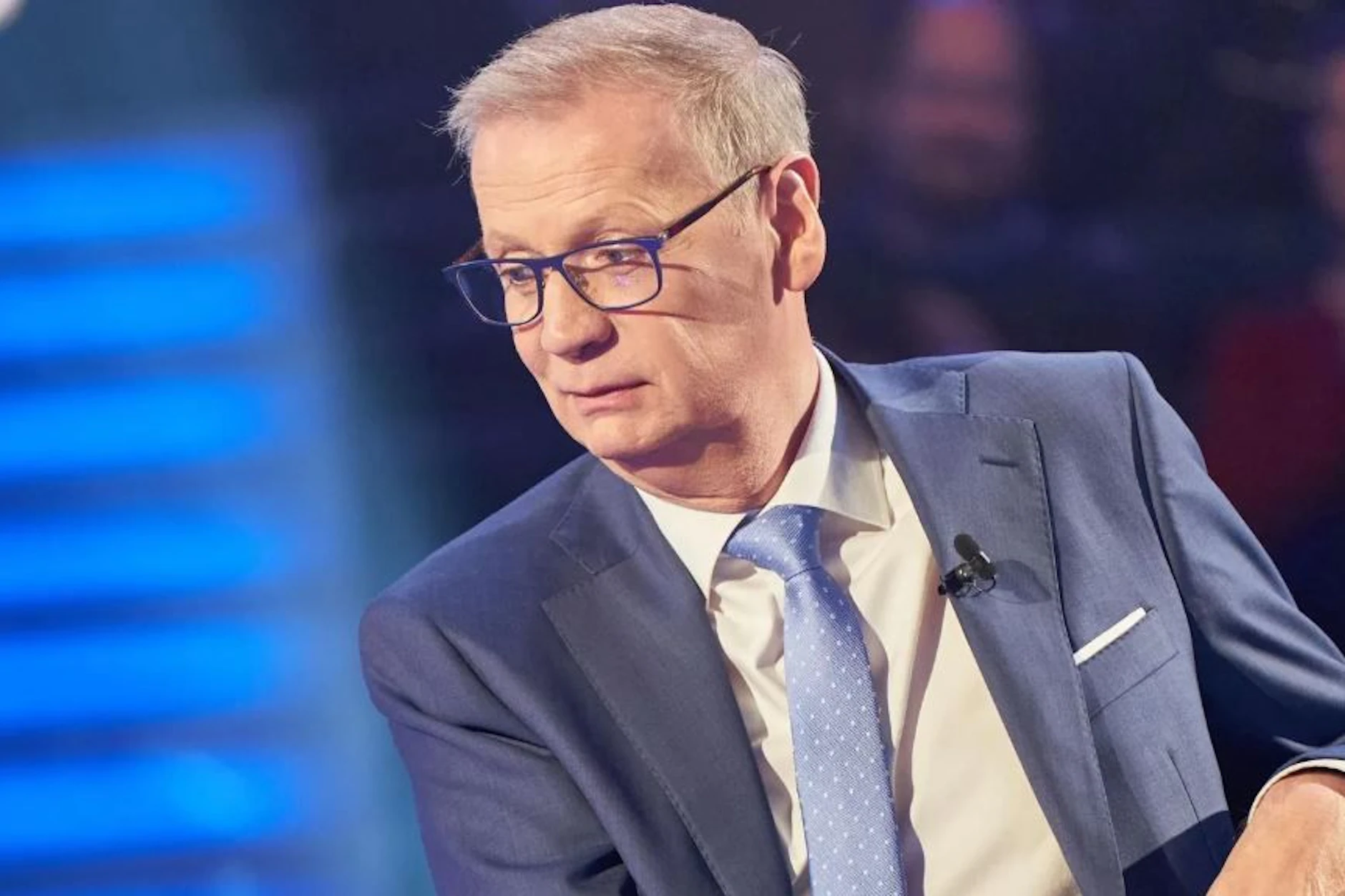 Günther Jauch moderiert „Wer wird Millionär“ schon seit 1999. In seiner Sendung können Kandidaten viel Geld gewinnen – und die Zuschauer können was lernen.