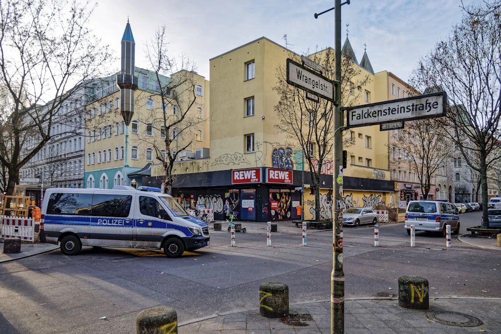 Berlin'de artan silahlı saldırılara ilişkin kriminolog: “Bu parayla ilgili”