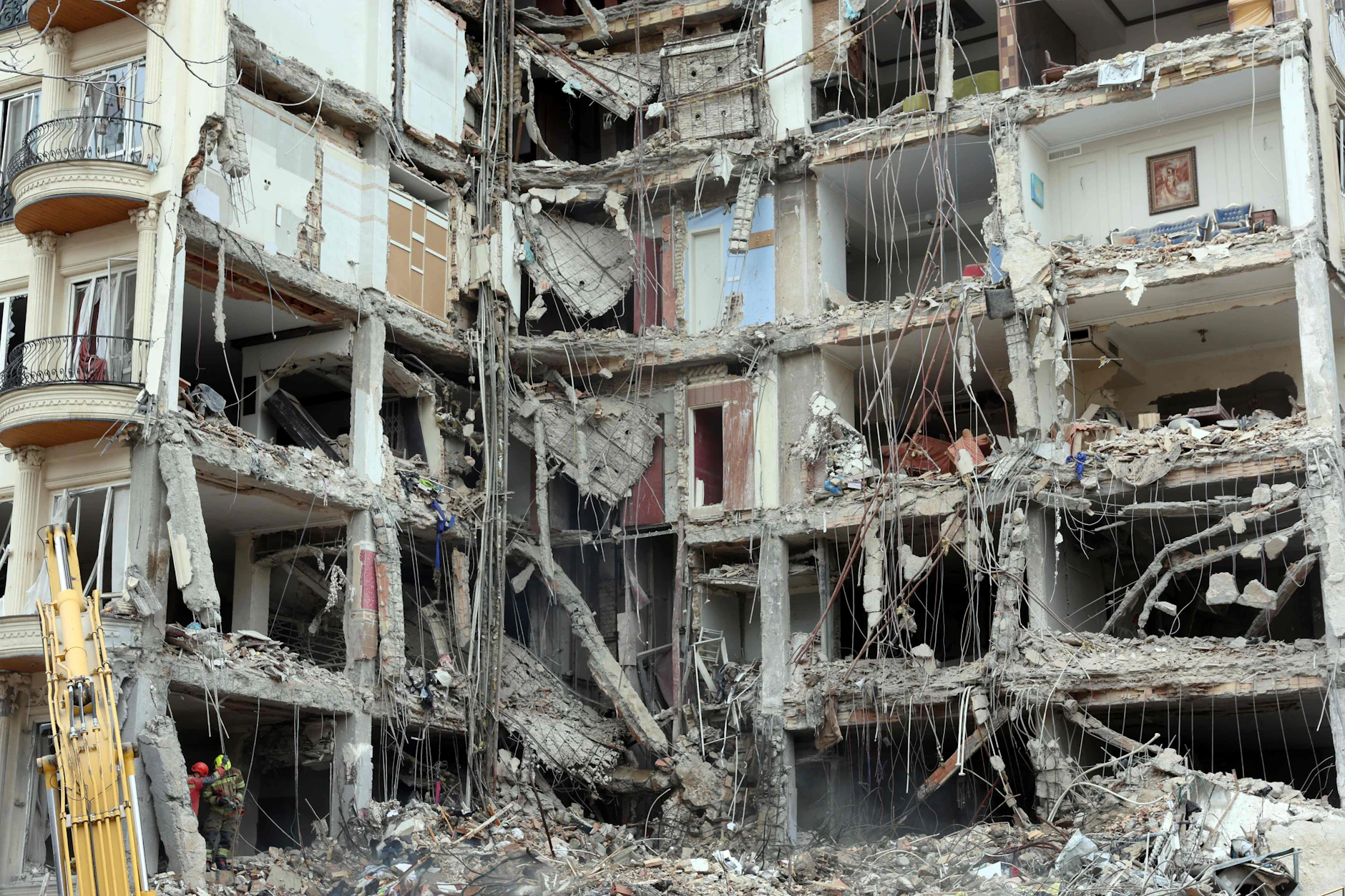 Ein zerstörtes Gebäude im Norden Teherans nach einem Angriff der US-israelischen Streitkräfte.