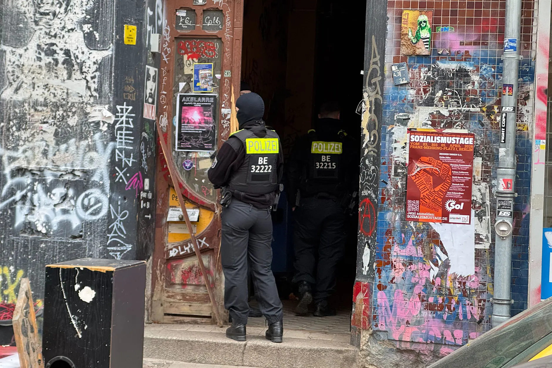 Razzia in Berlin: Auf der Spur linksextremer Stromterroristen!