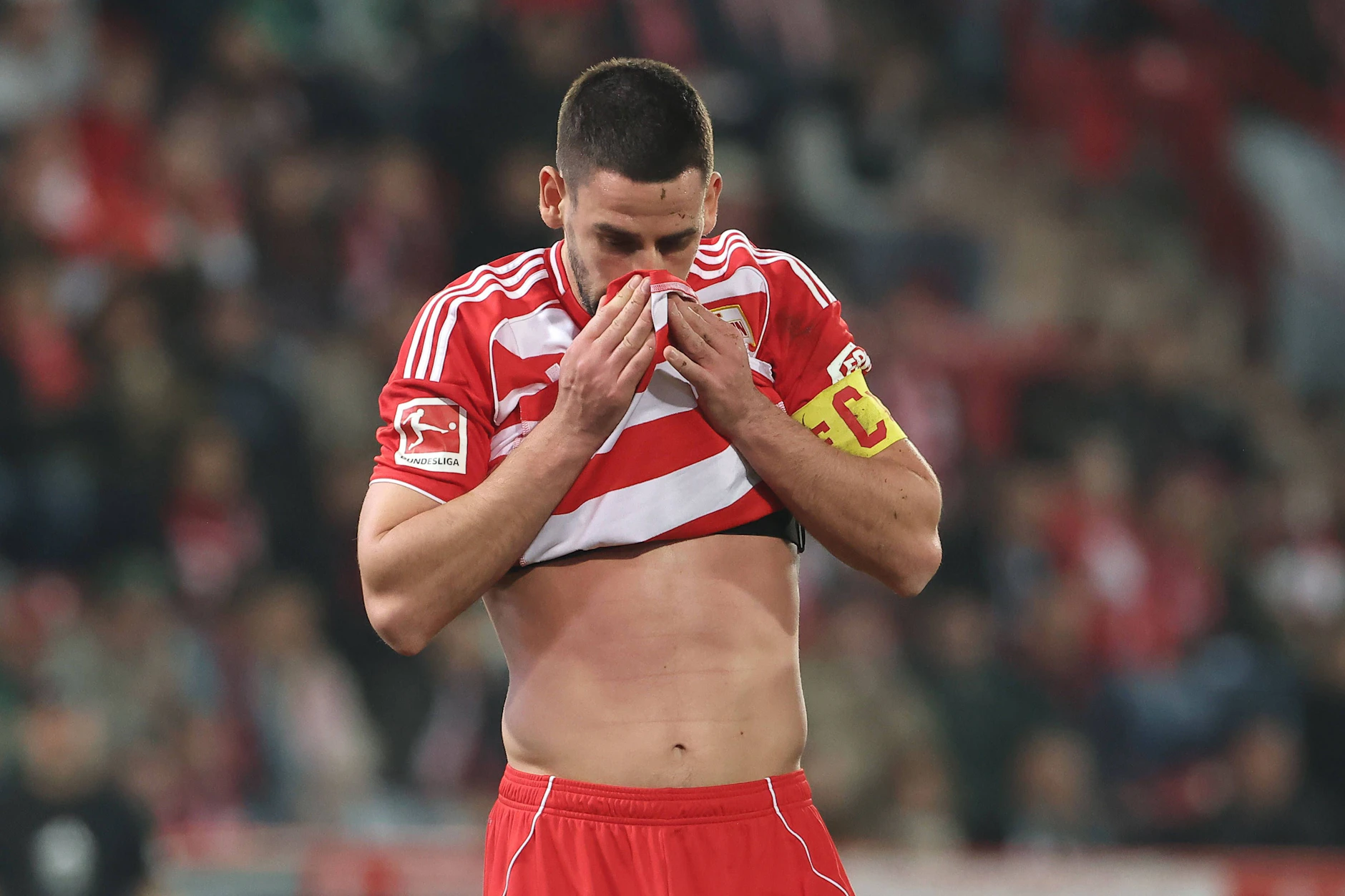 Rani Khedira nimmt für sein Debüt bei der tunesischen Nationalmannschaft viele Reisekilometer auf sich.