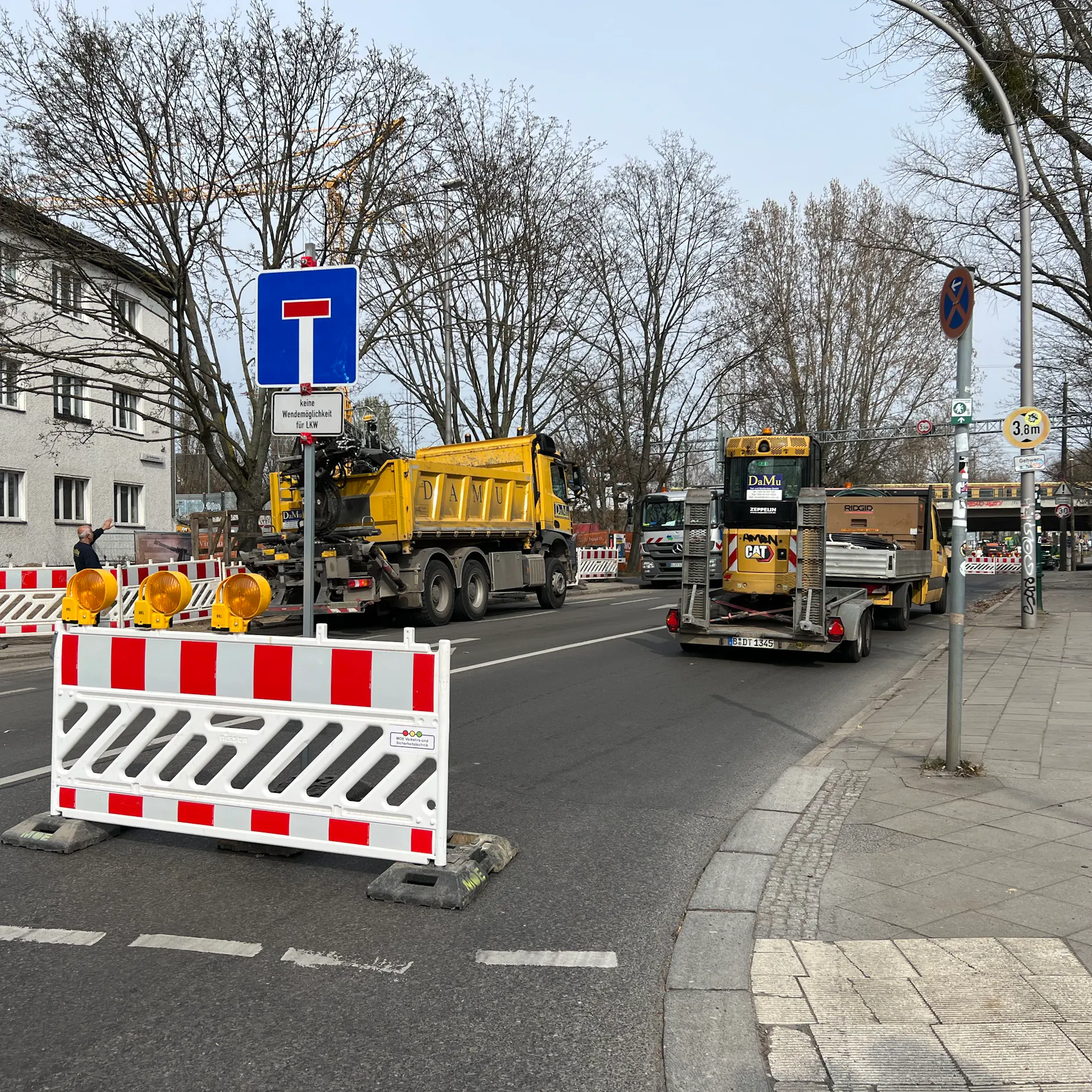 Image - Vollsperrung! Wichtige Straße in Lichtenberg bleibt bis Ende April zu