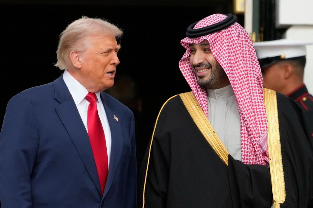 Iran-Krieg: Golfstaaten verschärfen Kurs – Saudi-Arabien und Emirate kurz vor Eingreifen