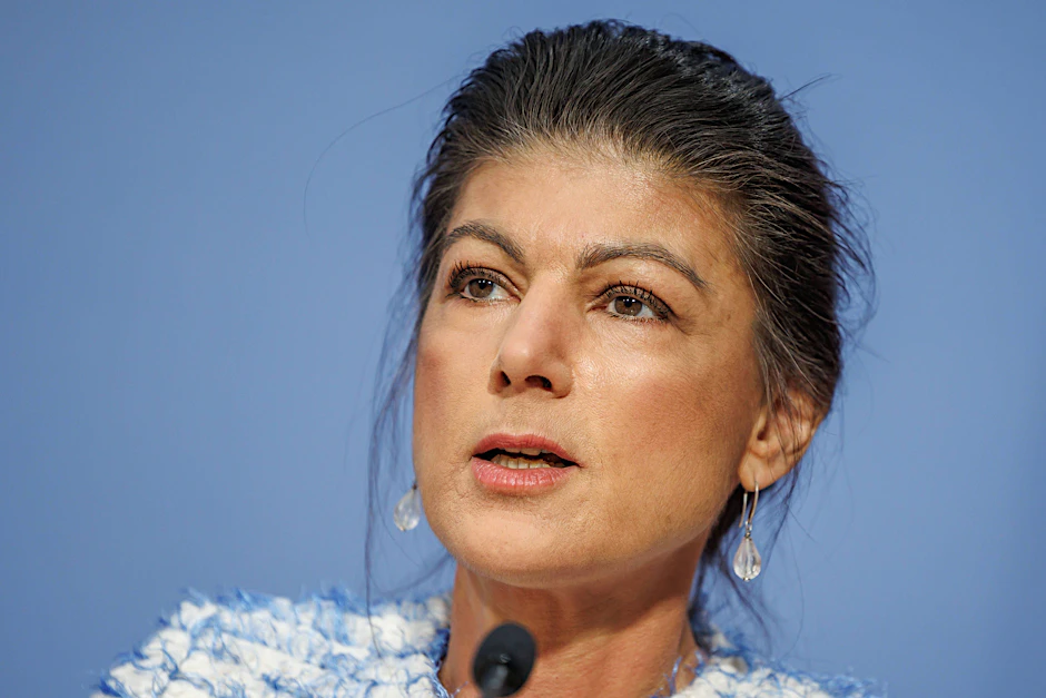 Sahra Wagenknecht fordert mehr Selbsbewusstsein von den Ost-Ministerpräsidenten ein.