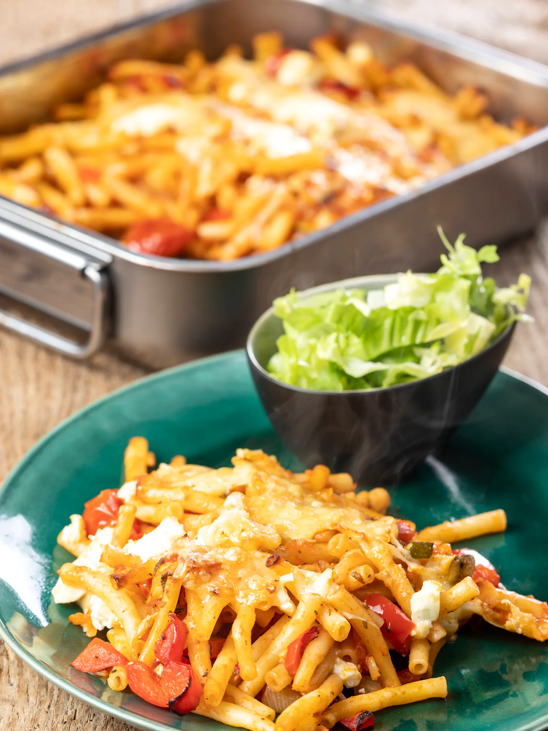 Die Variante ohne Geflügel: Sie können das Fleisch auch durch frische Tomaten und etwas Feta-Käse ersetzen.