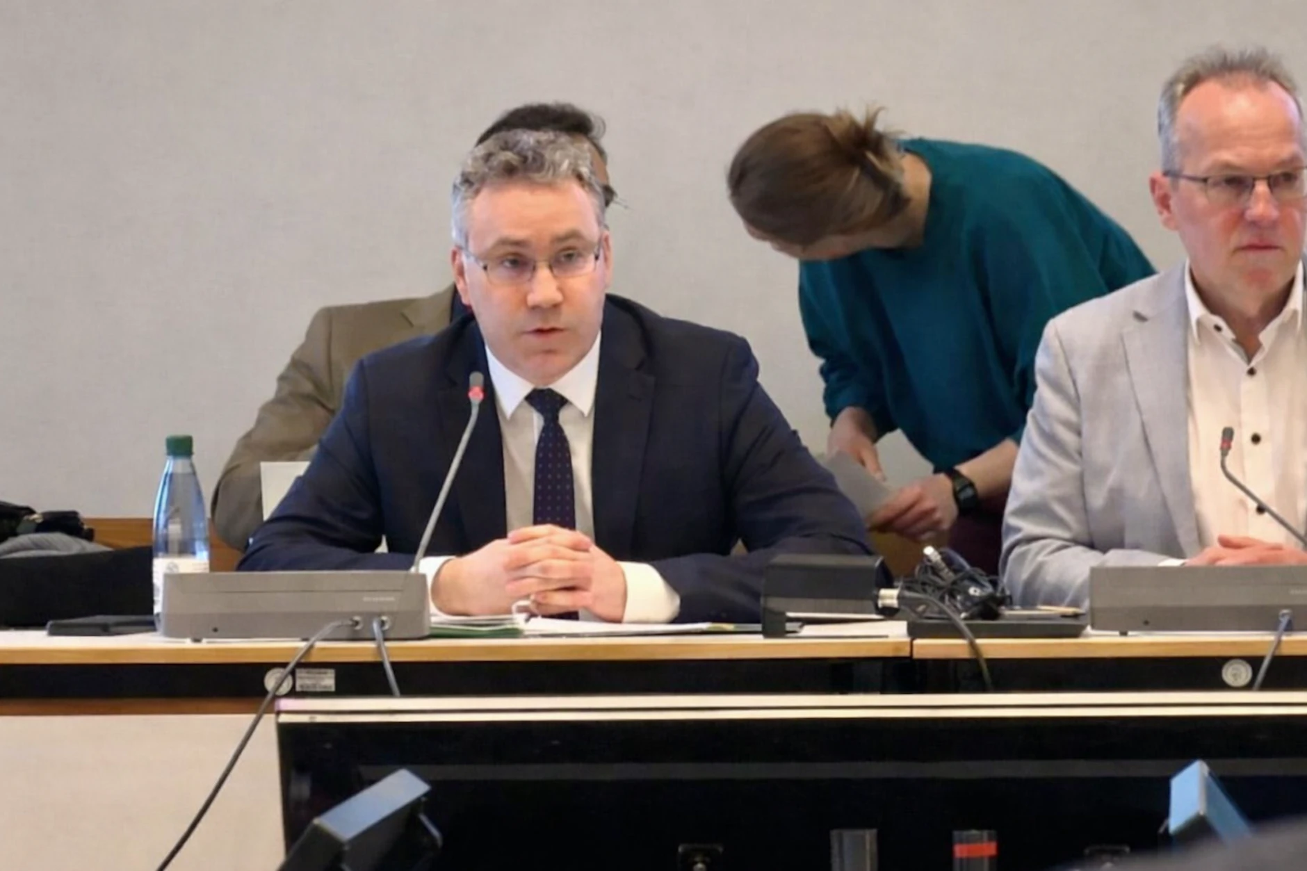 Staatssekretär Florian Hauer zu fehlerhafter Angabe von Kai Wegner.