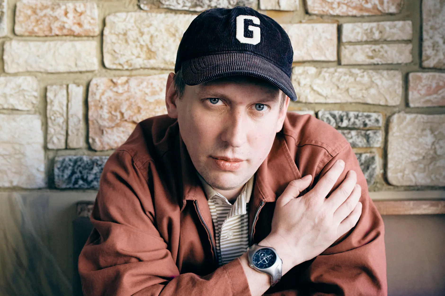 Berliner Rapper Grim104 in der Taverna Hellas in Wedding