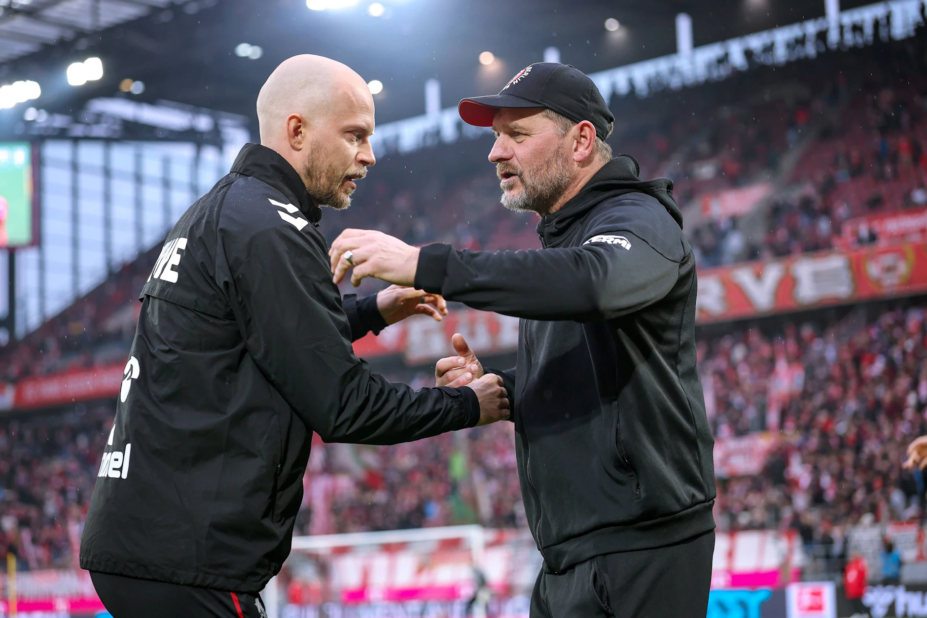 Nach dem ersten Wiedersehen im Dezember des vergangenen Jahres treffen René Wagner (l.) und Steffen Baumgart Anfang Mai erstmals als Cheftrainer zweier Bundesligavereine aufeinander.