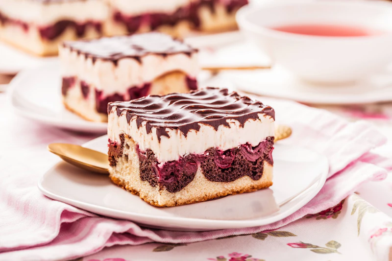 Schneewittchenkuchen aus der DDR: Süß und saftig am Wochenende