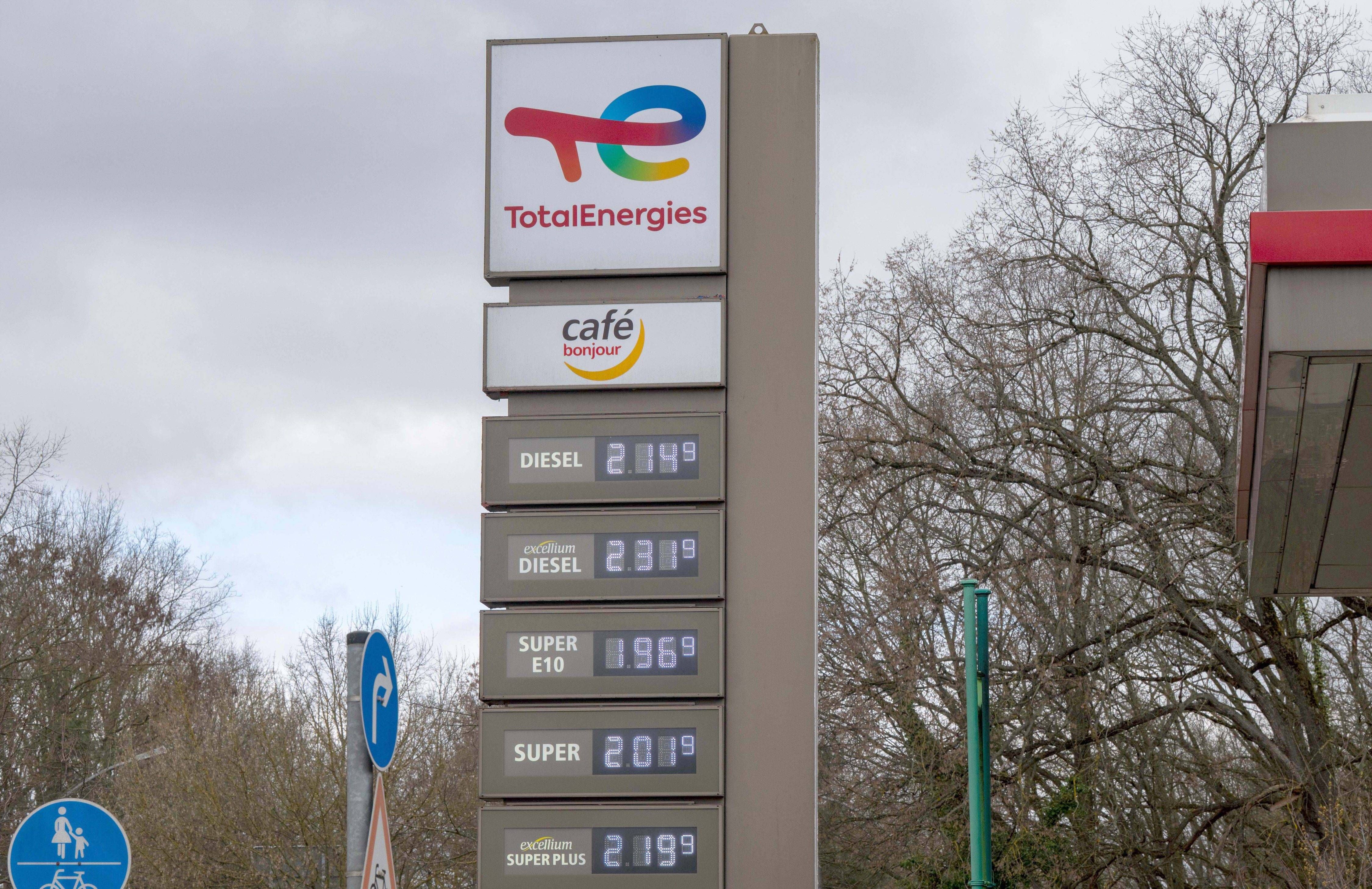 Spritpaket kommt vor Ostern – Polen bleibt für Autofahrer vorerst günstiger