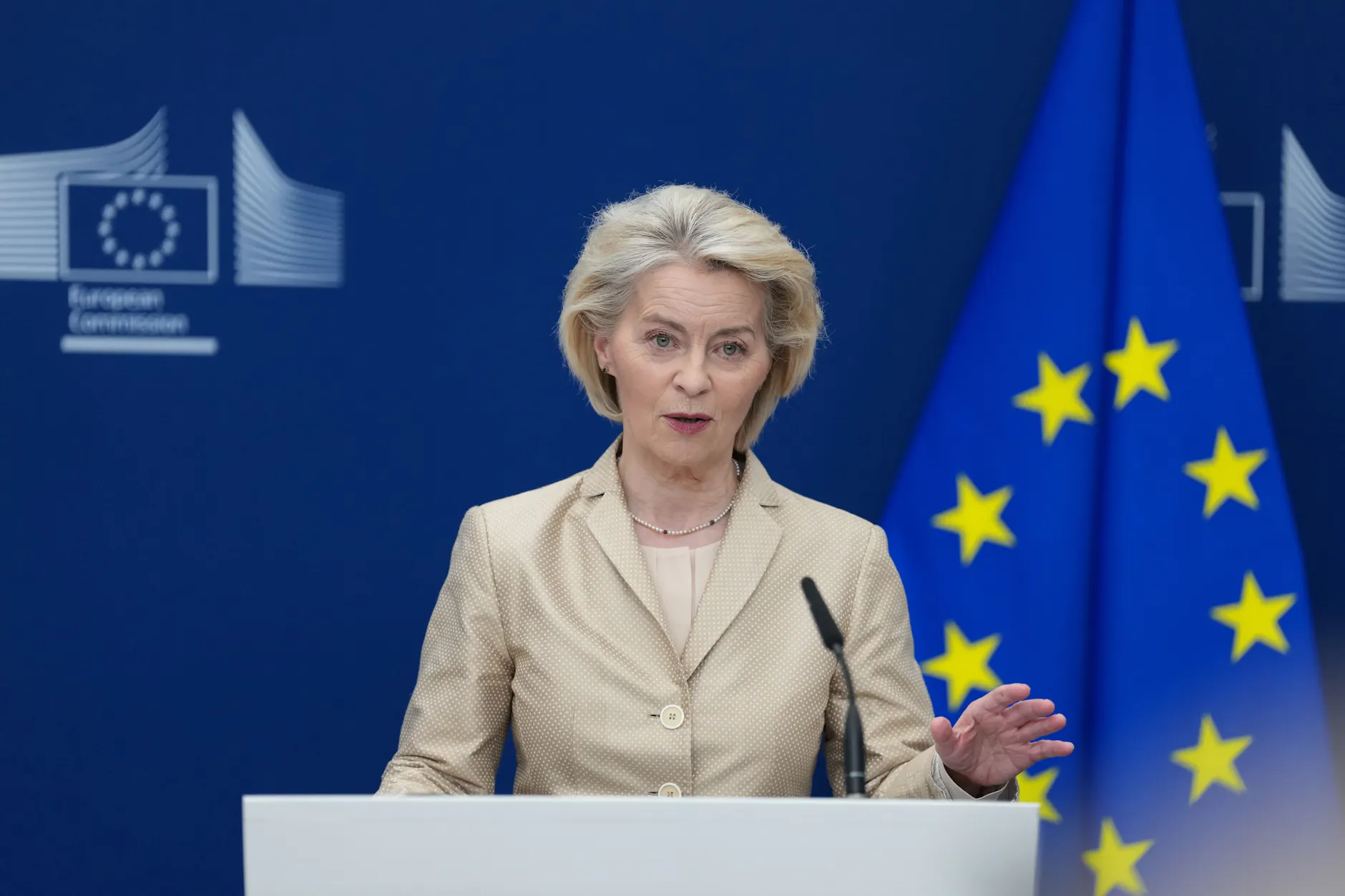 Die Präsidentin der EU-Kommission Ursula von der Leyen machte sich für die Chatkontrolle stark.