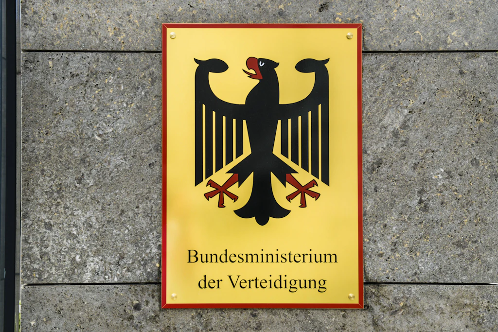 Polis memuru sırlara ihanet ettiği iddiasıyla açığa alındı