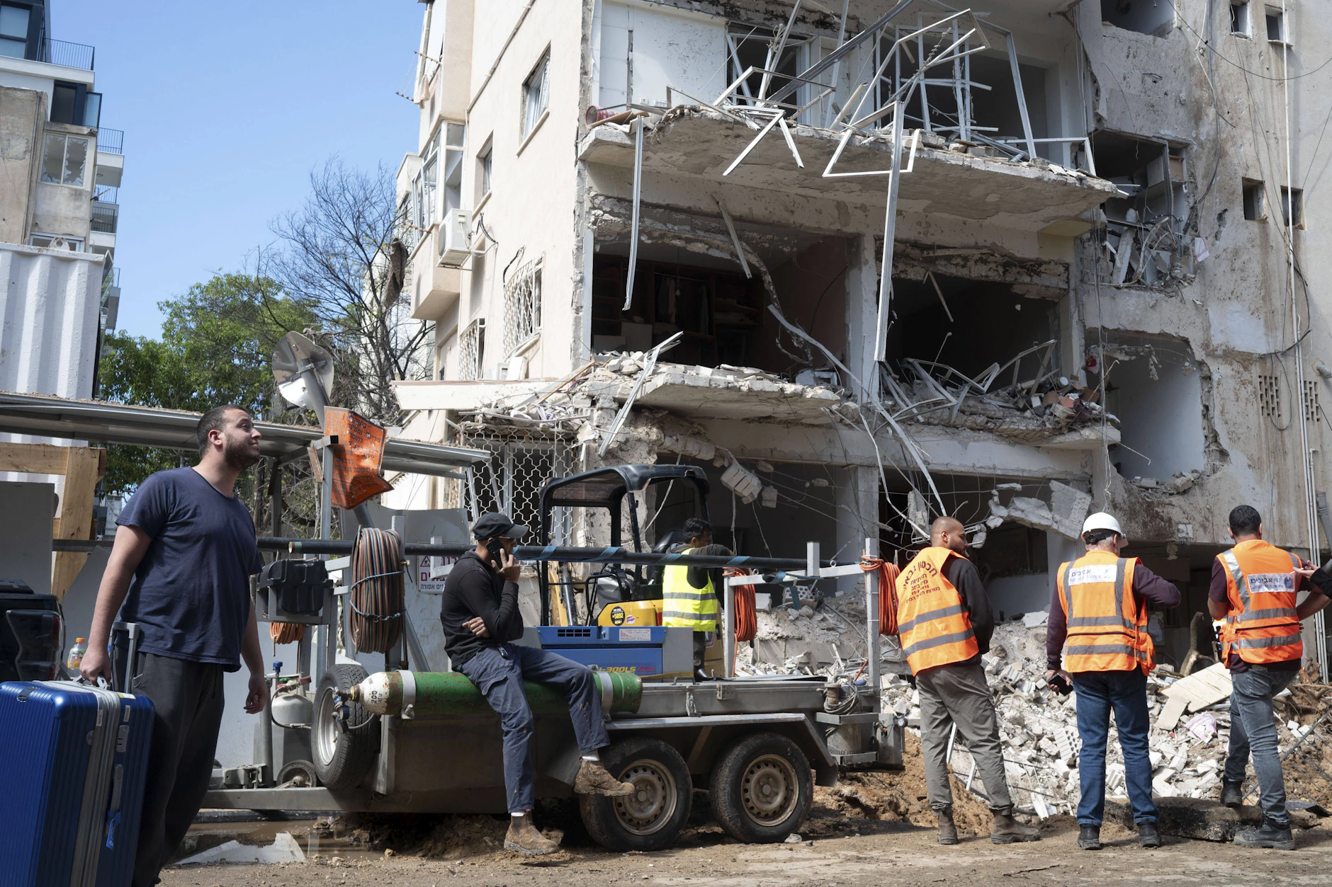 Ein Haus in Tel Aviv liegt am 24. März nach einem iranischen Raketenangriff in Trümmern.