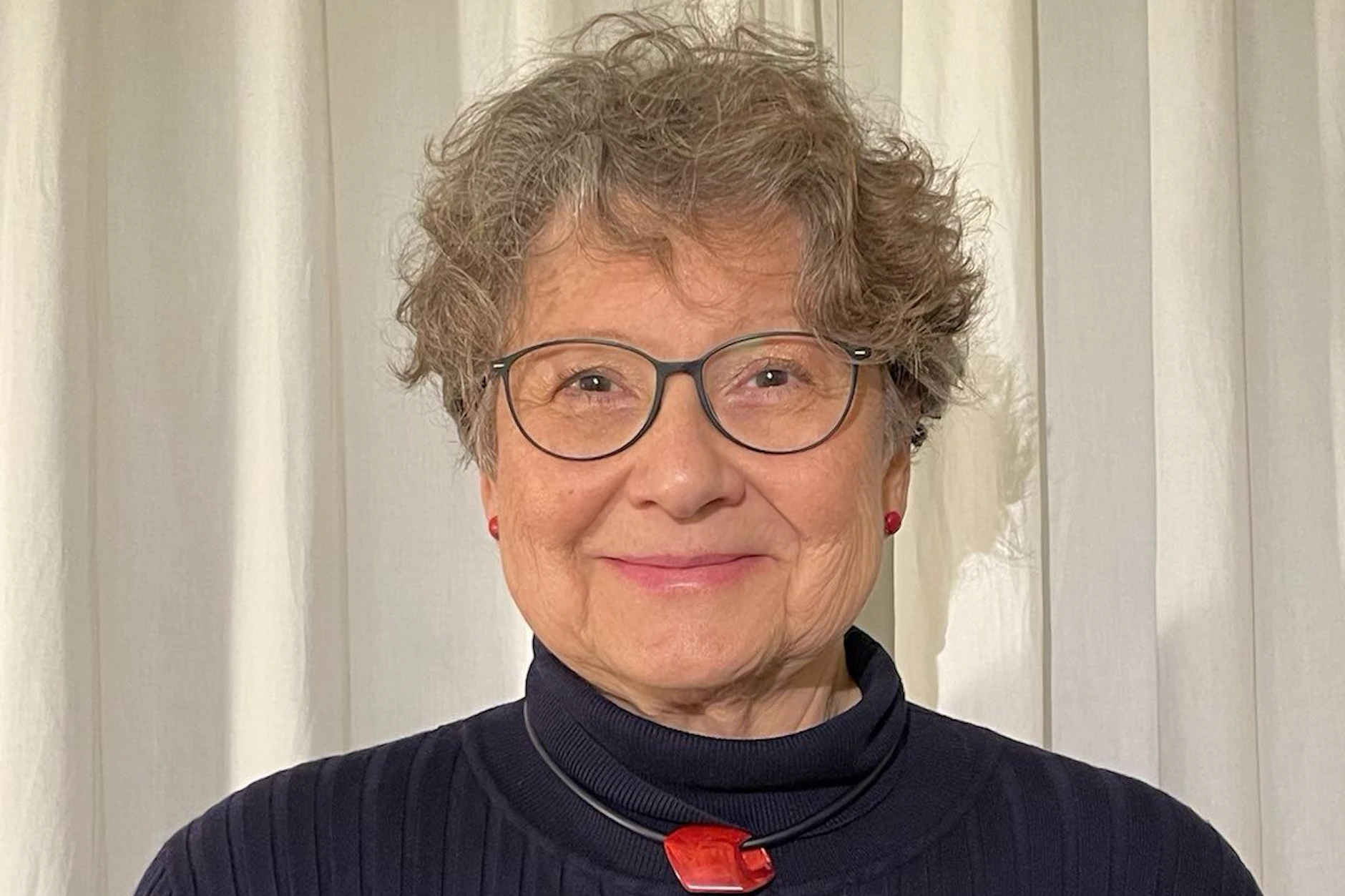 Margret Hampel berät Berliner Senioren am Infotelefon in vielen Alltagsfragen.