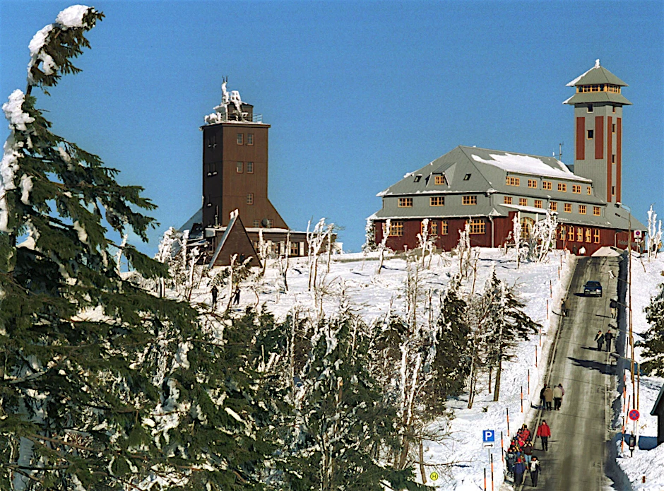 Zu DDR-Zeiten der höchste Gipfel des Landes: der Fichtelberg