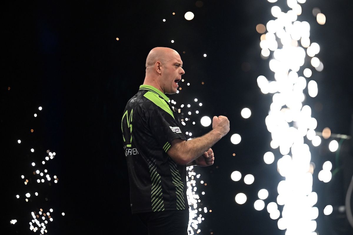 Die Darts-Stars in der Uber-Arena: Die perfekte Inszenierung eines Kneipensports