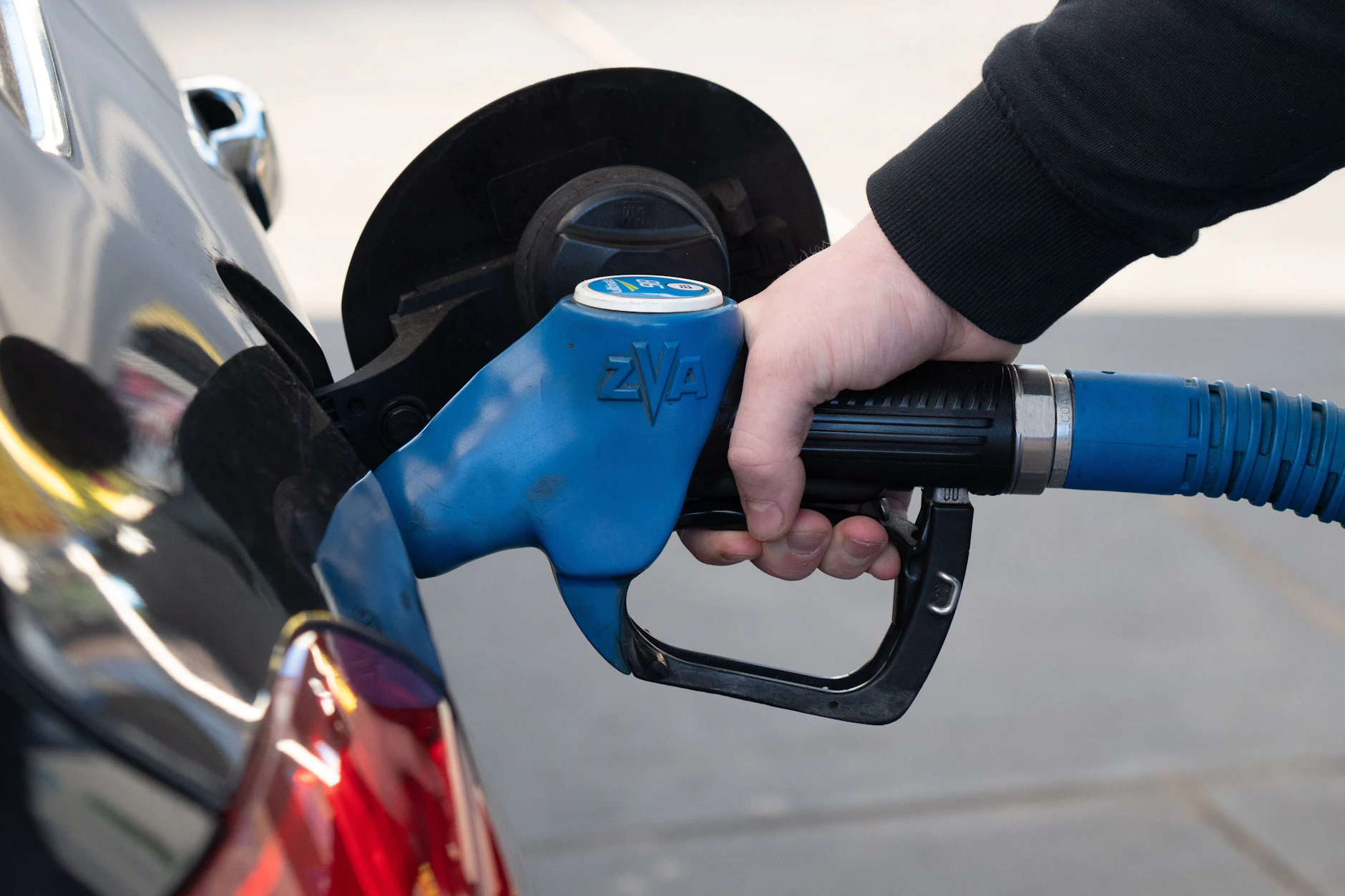 Für Autofahrer ist wohl vorerst keine Entlastung bei den Kraftstoffpreisen zu erwarten.