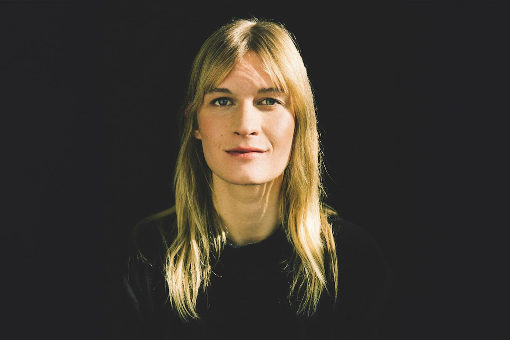 „Grüne Welle“: Warum fährt die Frau in diesem Roman immer weiter?